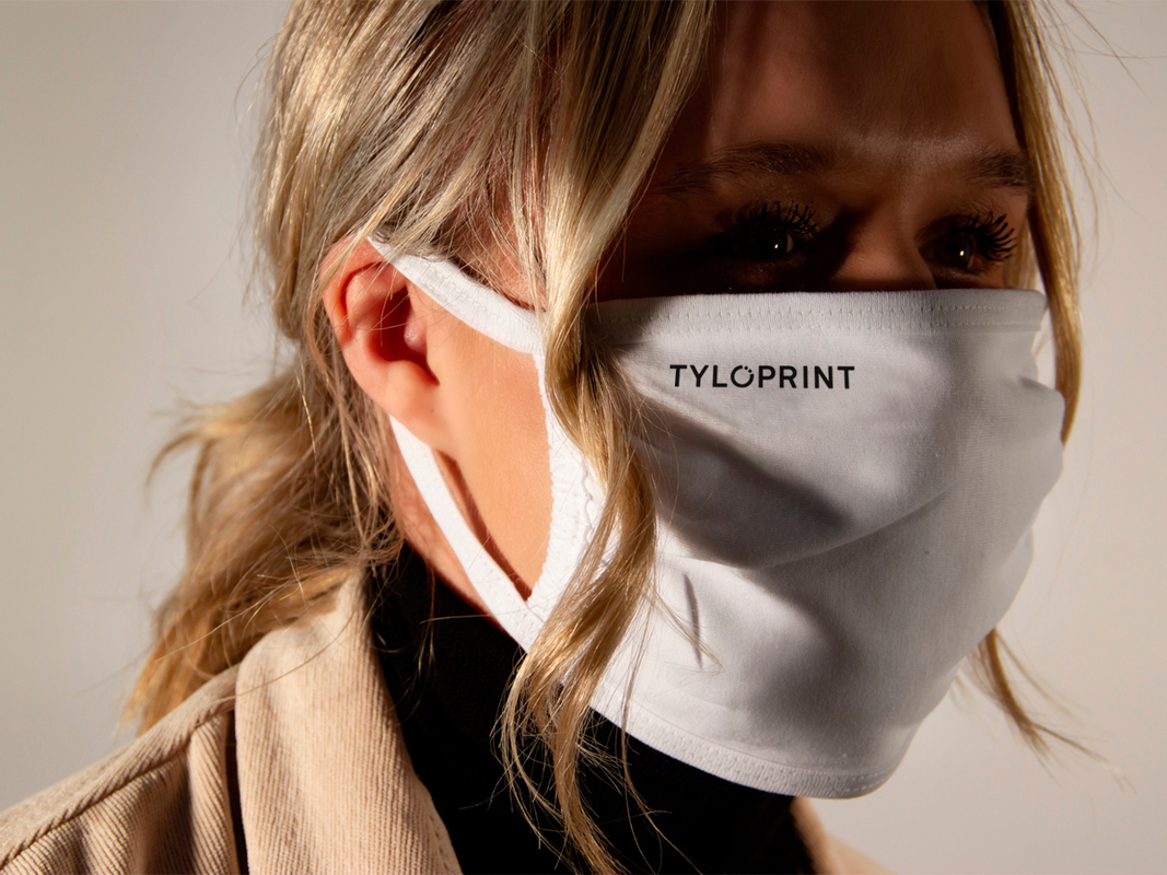 Munskydd i tyg med egen logotyp Munskydd i tyg med egen logotyp